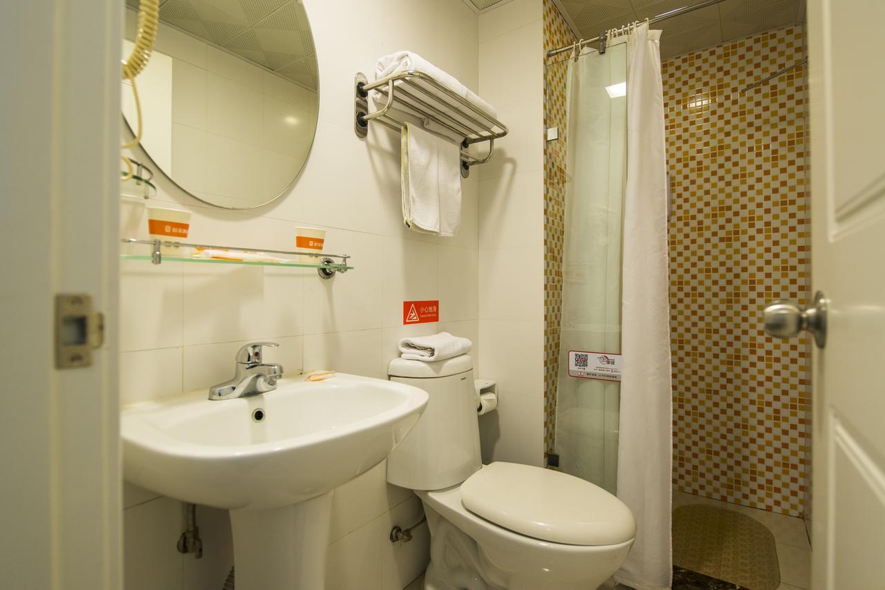 Home Inn Shanghai Hongqiao Terminal Jinshajiang Road Changfeng Dış mekan fotoğraf