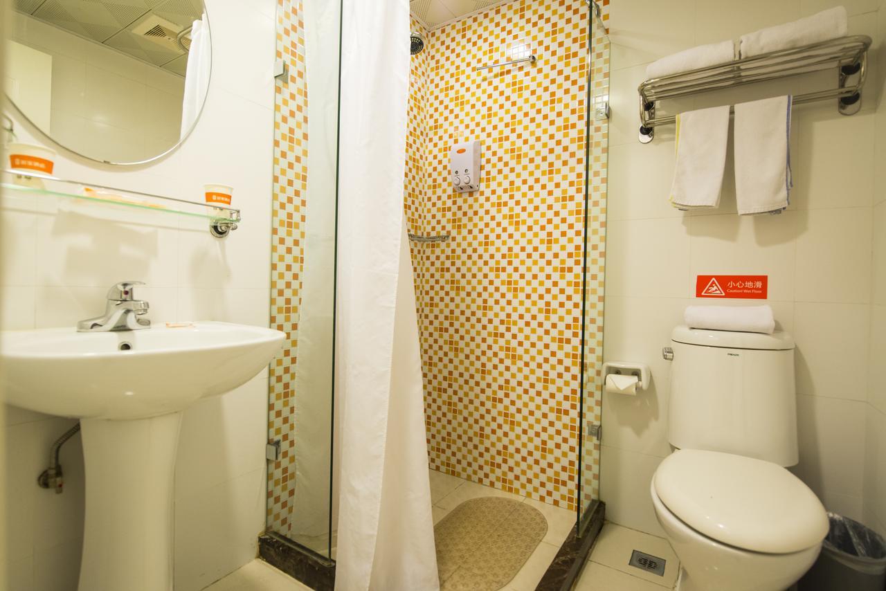 Home Inn Shanghai Hongqiao Terminal Jinshajiang Road Changfeng Dış mekan fotoğraf